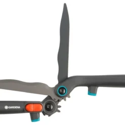 GARDENA 2 In 1 EnergyCut Heggenschaar 6 GARDENA 2 In 1 EnergyCut Heggenschaar -Aanbiedingen Tuin Stijl Winkel gardena 2in1 energycut heggenschaar 1500x607 640af8338e772 l