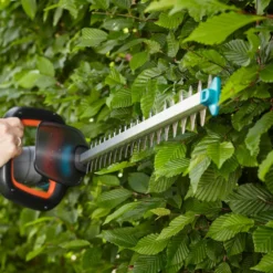 GARDENA Accu Heggenschaar ComfortCut 60/18V P4A Solo -Aanbiedingen Tuin Stijl Winkel gardena accu heggenschaar comfortcut 60 18v p4a solo 1500x1000 640af31d43994 l